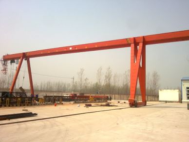 Outdoor Wajer Uniku Gantry Crane 32Ton